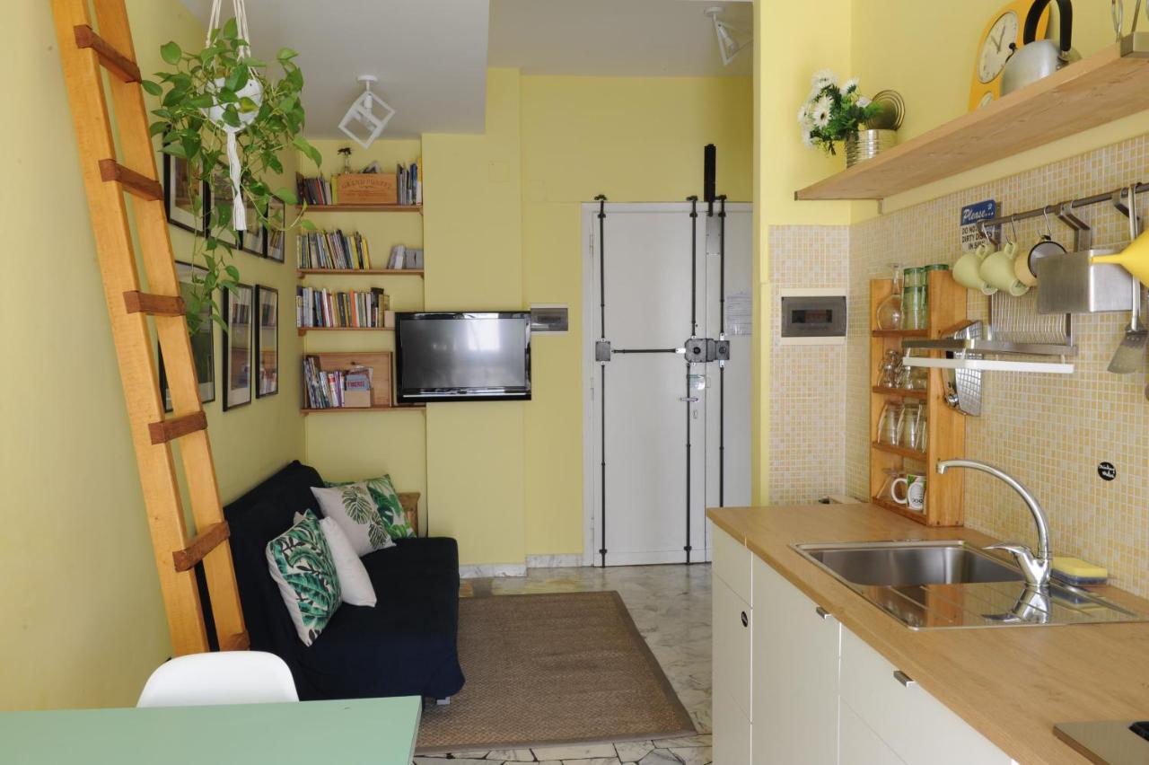 Station Apartment *